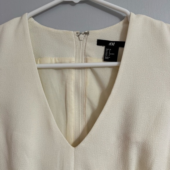 H&M Cream Midi V-Neck Pencil Dress Size 6 - Picture 6 of 9